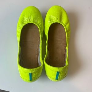 Unmellow yellow tieks